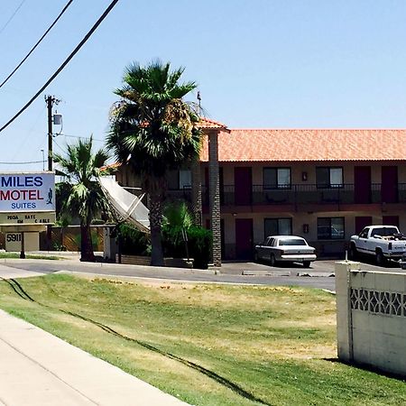 Miles Motel Mesa Exterior photo