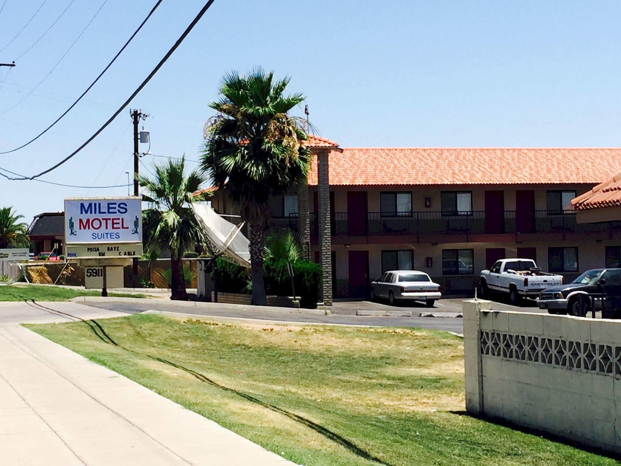 Miles Motel Mesa Exterior photo