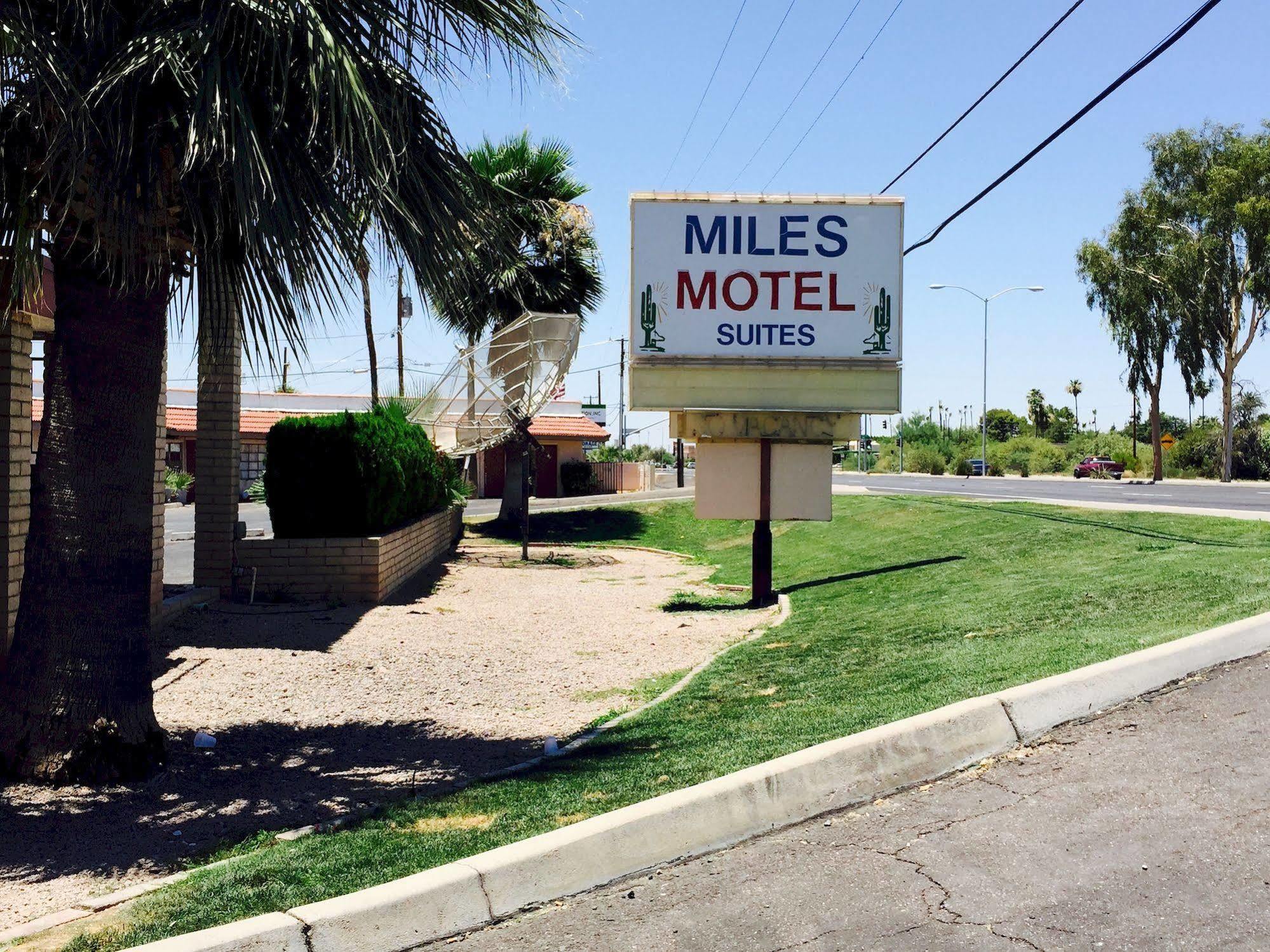Miles Motel Mesa Exterior photo